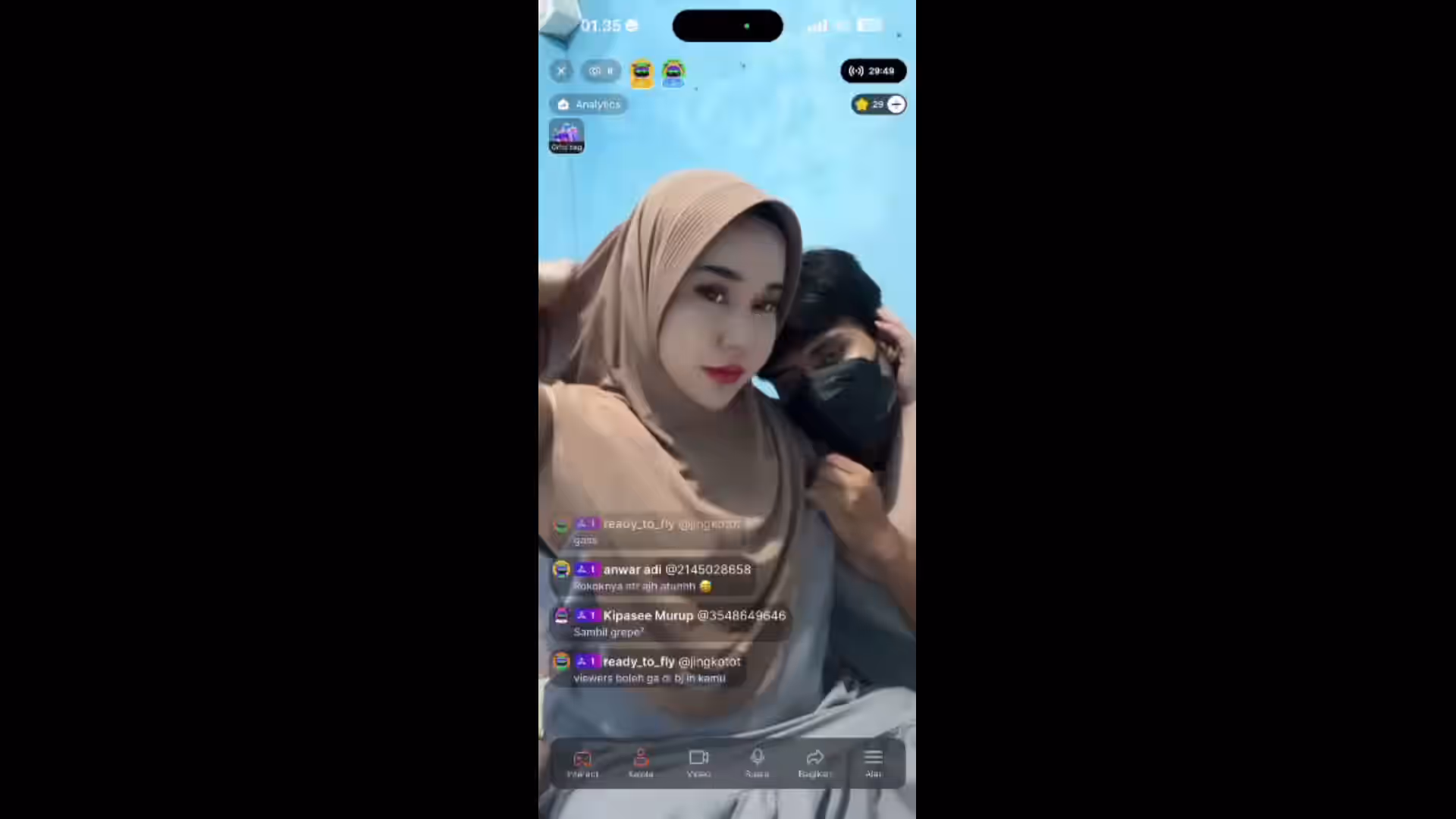 Shemale | Warior hijaber lagi ngentod online bareng brondong