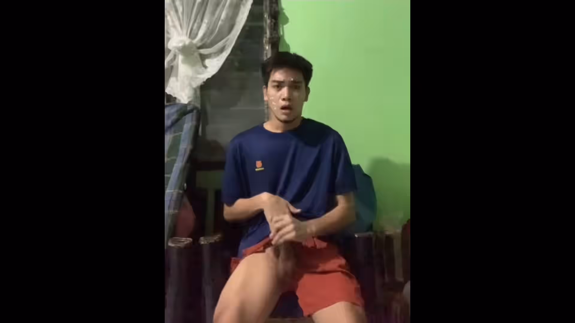 Prank Stright | colinya diruang tamu