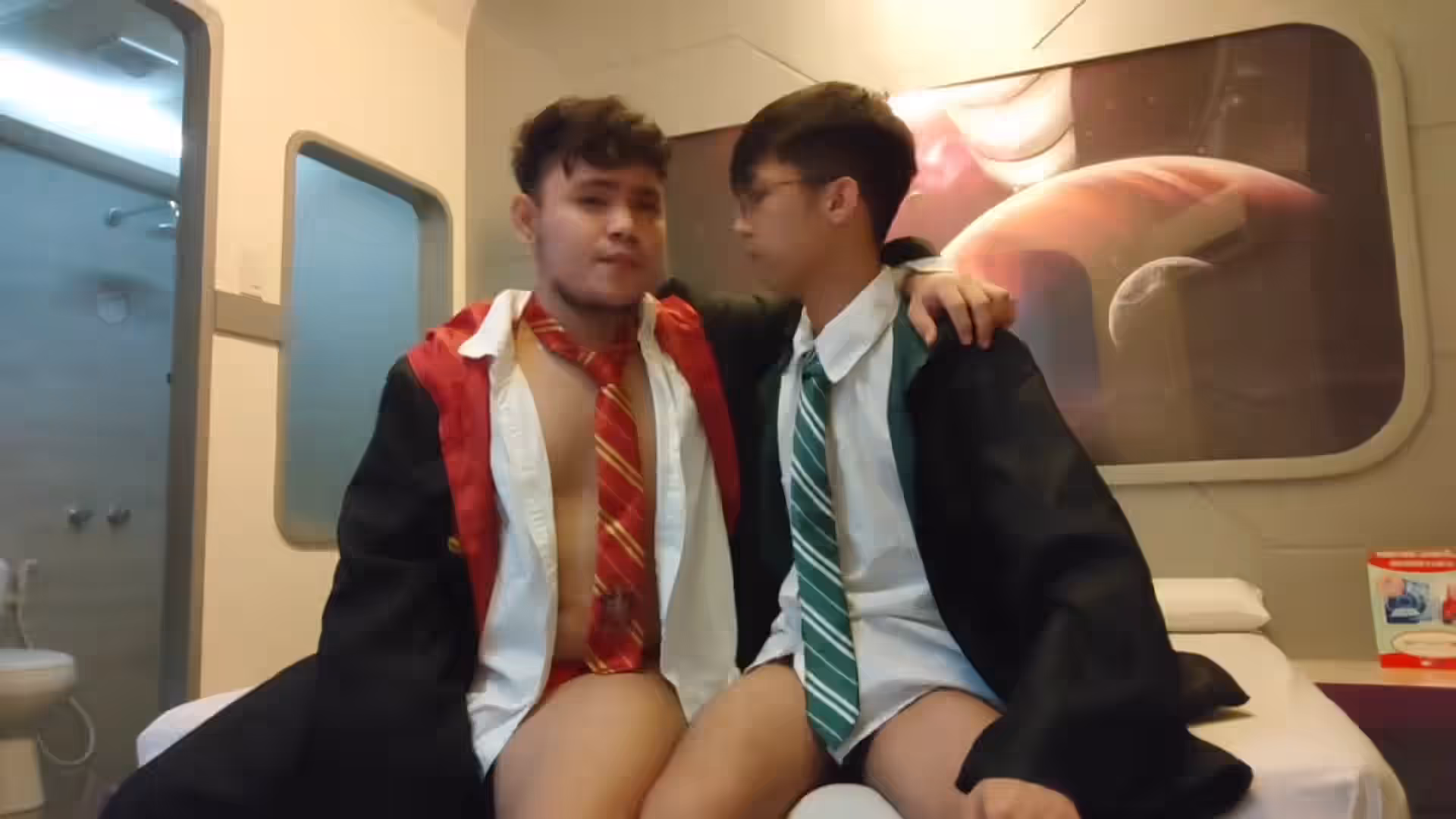Abis wisuda sekolah langsung ngamar bareng ayank