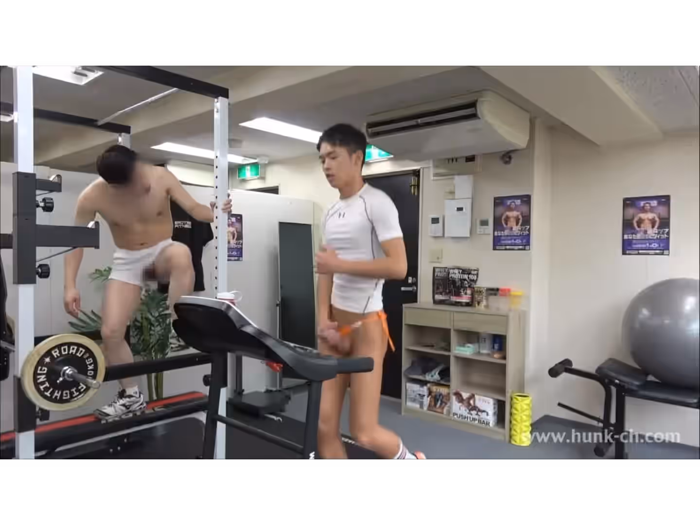 At the gym I have sex with my trainer